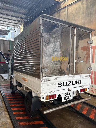 Suzuki 2004 - 90000 km