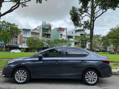 Honda City L 2023 - 11800 km