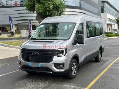 Xe Ford Transit Trend 2026