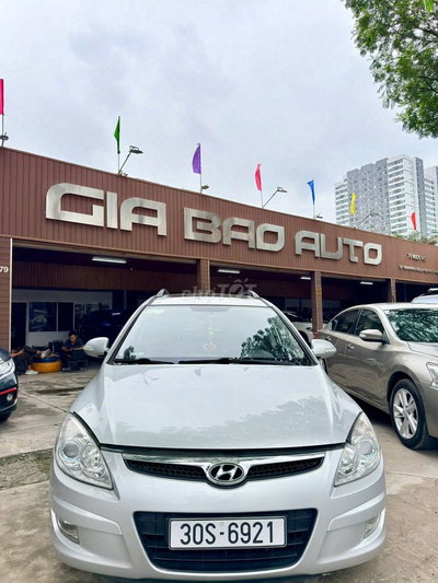 Hyundai i30 CW 1.6 AT sx 2009 - 120000 km