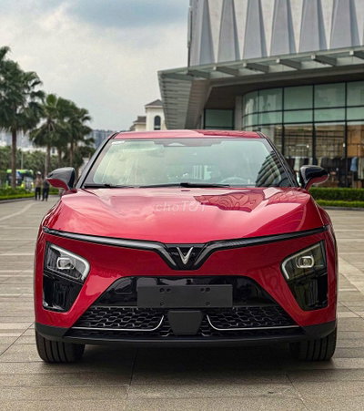 Xe điện VinFast VF 7 Đỏ