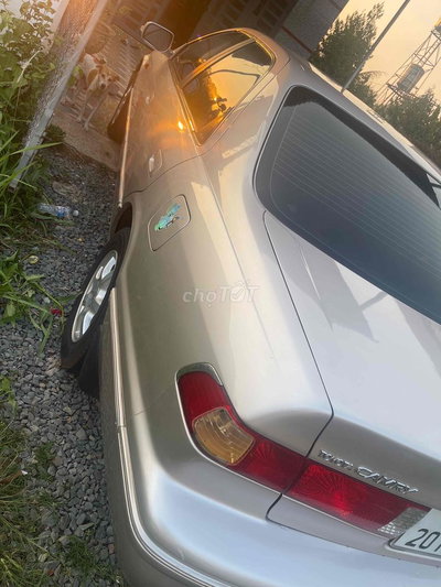 Toyota Camry 2000 GLI Vàng cát