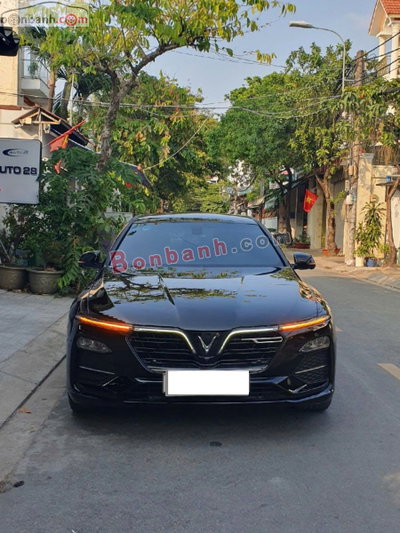 Xe VinFast Lux A 2.0 Premium 2.0 AT 2019