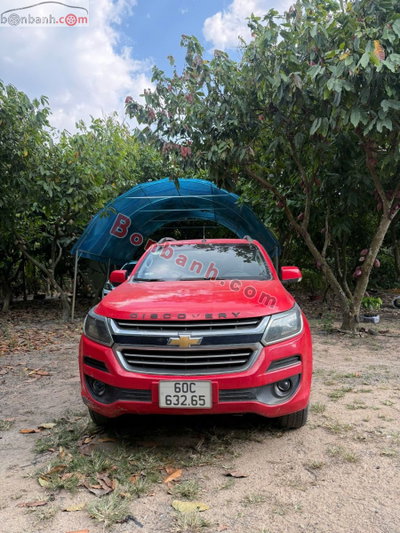 Xe Chevrolet Colorado LT 2.5L 4x4 MT 2017
