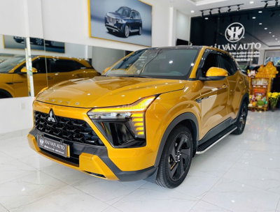 Mitsubishi XFORCE Premium 2024 Vàng