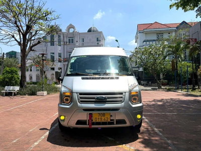 Ford Transit SVP 2019 Bạc