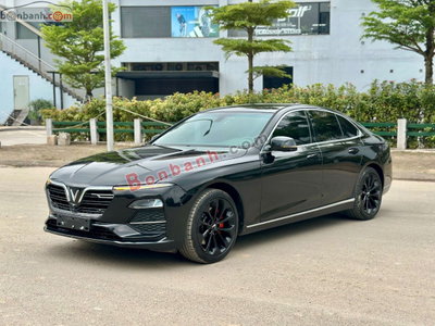 Xe VinFast Lux A 2.0 Premium 2.0 AT 2020