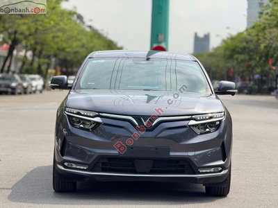 Xe VinFast VF8 Eco AWD 2023