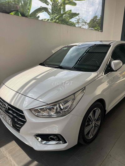 Hyundai Accent 2018 1.4 ATH - 105000 km màu trắng
