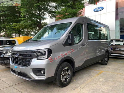Xe Ford Transit Trend 2025