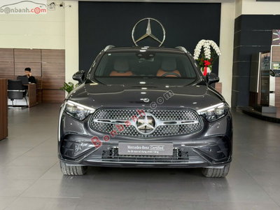 Xe Mercedes Benz GLC 300 4Matic 2023