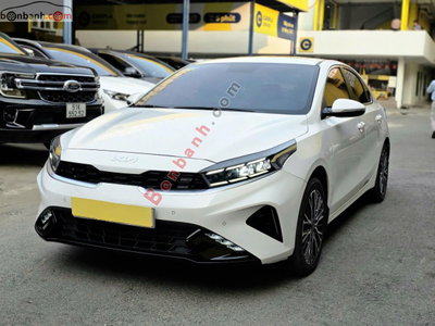 Xe Kia K3 Premium 1.6 AT 2024