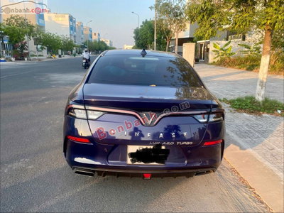 Xe VinFast Lux A 2.0 Base 2.0 AT 2021