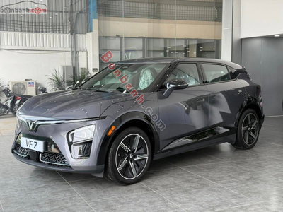 Xe VinFast VF7 Plus AWD 2026