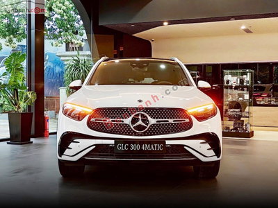 Xe Mercedes Benz GLC 300 4Matic 2025