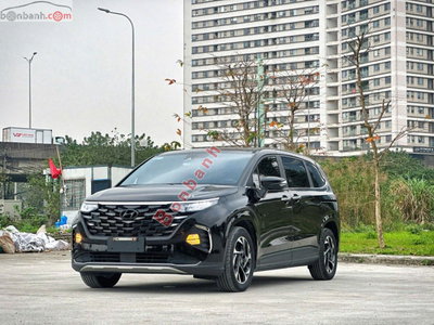 Xe Hyundai Custin Cao Cấp 2.0T 2025