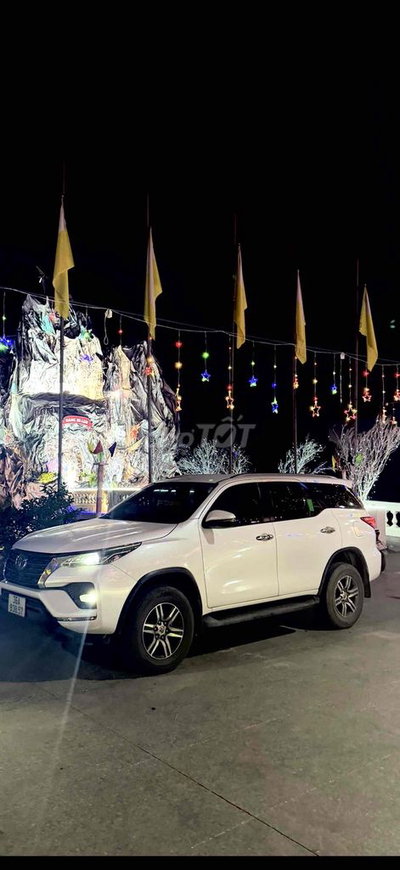 Toyota Fortuner 2021 1 cầu Trắng