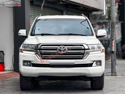 Xe Toyota Land Cruiser VX 4.6 V8 2019