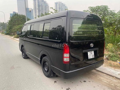 Toyota Hilace Van 2011 940kg 20 vạn Đen