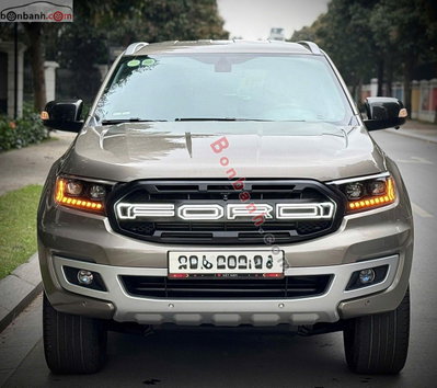 Xe Ford Everest Titanium 2.0L 4x2 AT 2021