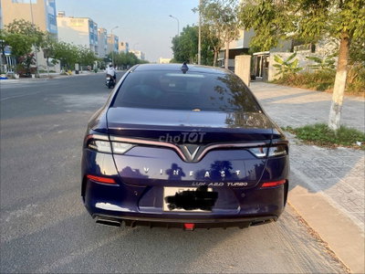 VinFast Lux A2.0 Turbo Xanh 88000 km