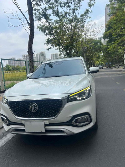 MG HS 2021 màu Trắng