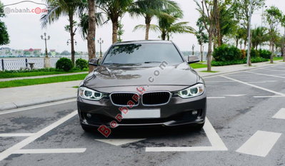 Xe BMW 3 Series 320i 2014