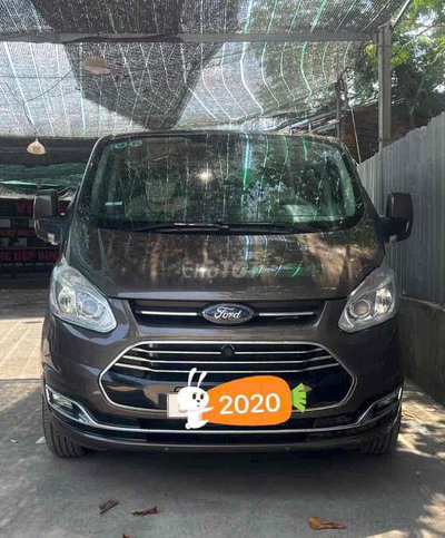 Ford Tourneo Titanium 2020,5 ghế massage
