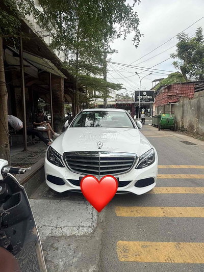 Mercedes-Benz C250 2017 Trắng 70.000 km