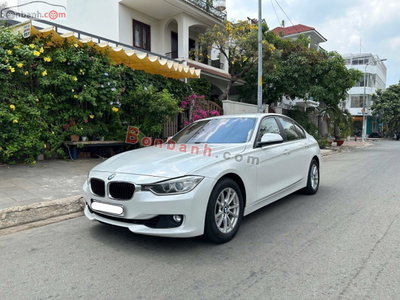 Xe BMW 3 Series 320i 2012
