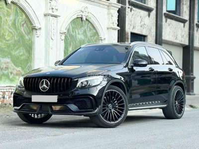 Mercedes GLC300 4Matic Đen 10000 km