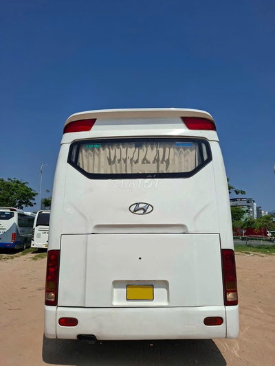 Xe khách Hồng Hà 47 chỗ