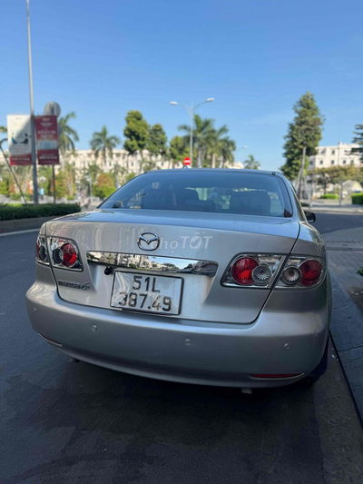 Mazda 6 số tự động màu Bạc