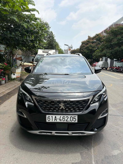 Peugeot 3008 Đen 5 chỗ