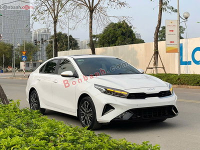 Xe Kia K3 Premium 1.6 AT 2024