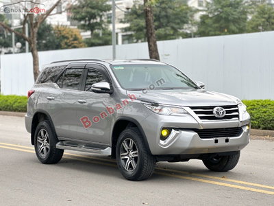 Xe Toyota Fortuner 2.7V 4x2 AT 2016