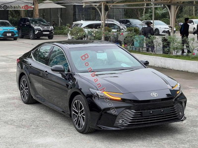Xe Toyota Camry 2.5 HEV Top 2026