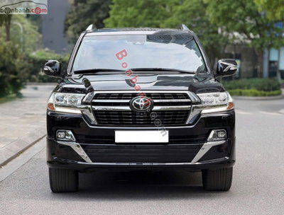 Xe Toyota Land Cruiser VX.R 5.7 V8 2016
