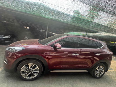 Hyundai Tucson màu Đỏ