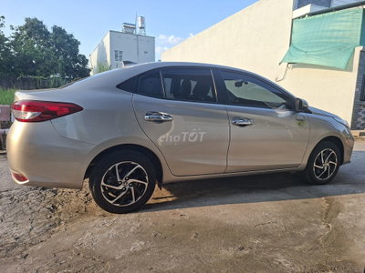 Toyota Vios 2021 Số sàn Vàng cát
