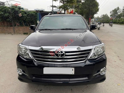 Xe Toyota Fortuner 2.7V 4x2 AT 2015