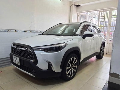 TOYOTA COROLLA CROSS 2021 1.491 km MỚI 99%