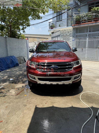 Xe Ford Everest Titanium 2.0L 4x2 AT 2020