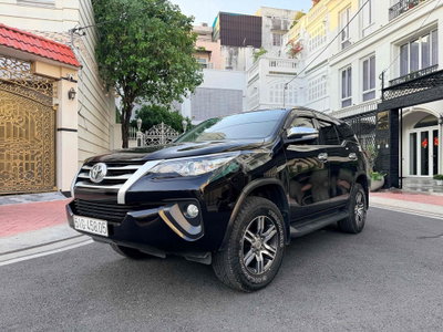 Toyota Fortuner 2.4G máy dầu nhập khẩu 2017