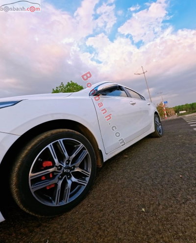 Xe Kia Cerato 1.6 AT Luxury 2019