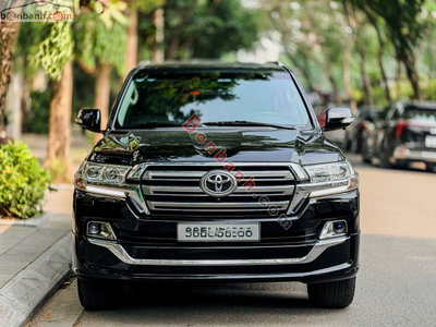 Xe Toyota Land Cruiser VX 4.6 V8 2016