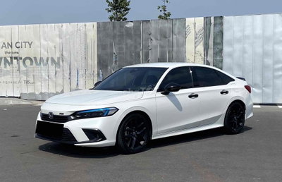 Honda Civic 2023 RS 1.5 AT - 32200 km