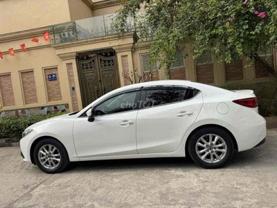 Mazda 3 2017 Trắng Tự động 315 tr