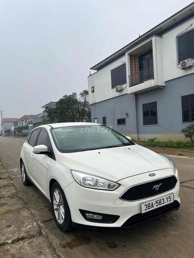 Ford Focus 2019 Trent Trắng
