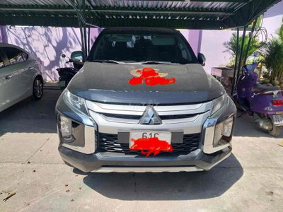 Mitsubishi Triton 2024 30000 km Đen